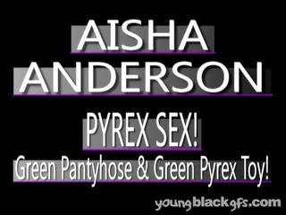 Vabljivo najstnice črno prijateljica aisha anderson